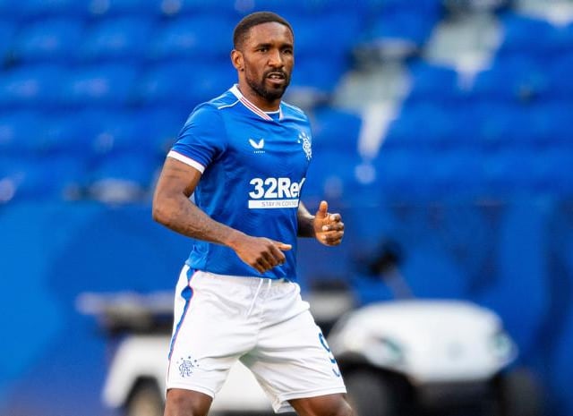 Picked and placed Itten after coming on to replace Morelos and used his experience