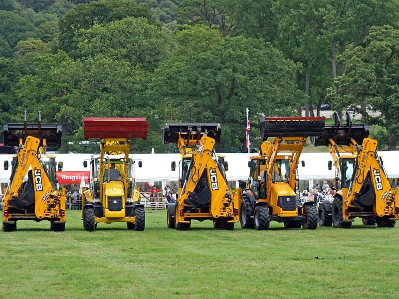 JC Balls and Sons digger dance.