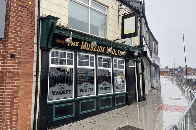 Walking into The Museum Vaults is like stepping back in time. The pub gives the feel of a local community pub a short walk from the city centre and the back room allows drinkers to move away from the reaality of life outside.