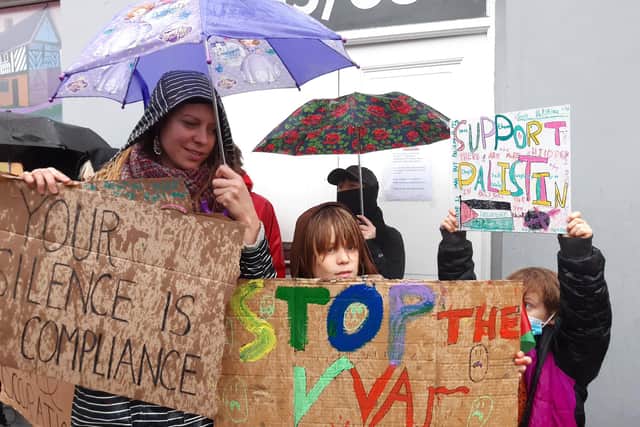 A Sheffield family join the protest called by Palestine Action outside Sheffield MP Louise Haigh\'s constituency office on Chesterfield Road, Heeley. Picture: Julia Armstrong, LDRS