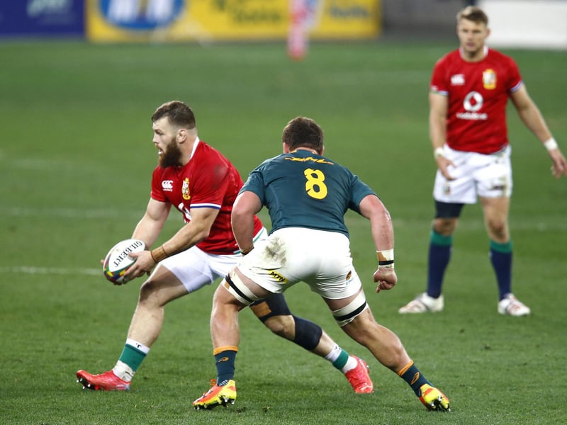 A much better lineout performance but made little impact around the field. 6/10