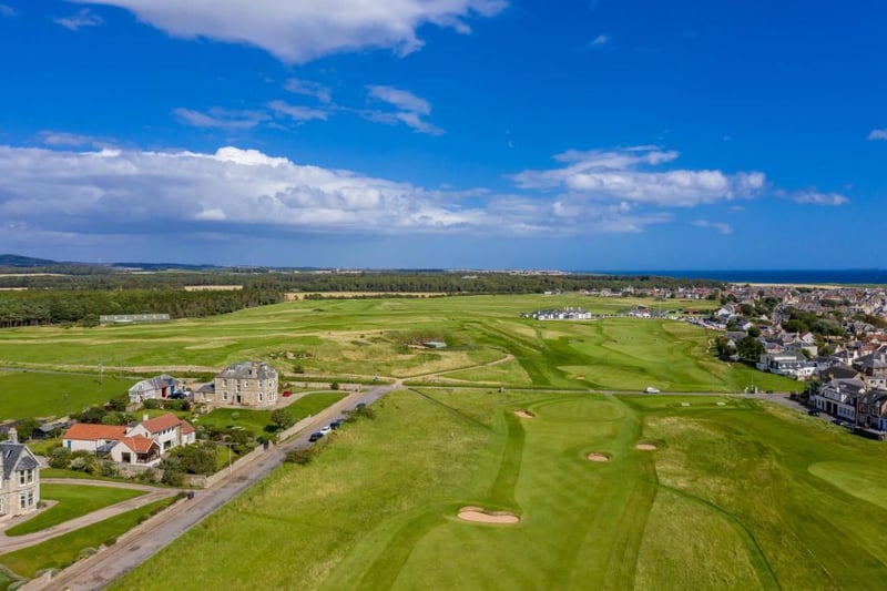 Aerial view down 17th hole of Elie Golf Course, with Earlscroft on the left.