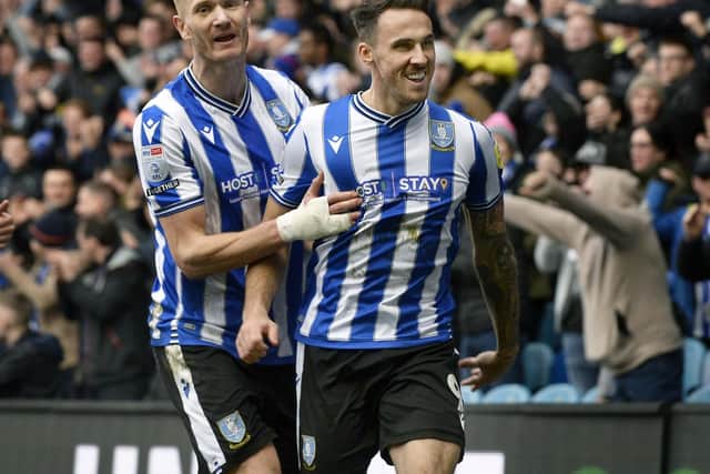 Michael Smith has been playing with a hand injury for Sheffield Wednesday. (Steve Ellis)