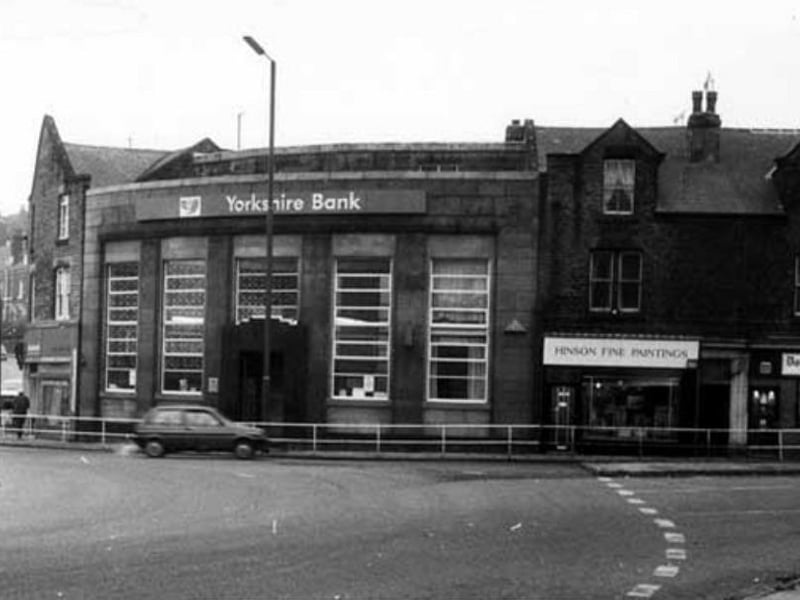 Hunters Bar roundabout on Ecclesall Road, Sheffield, in 1983, showing Yorkshire Bank, Hinson Fine paintings, and Dorothy's hair salon