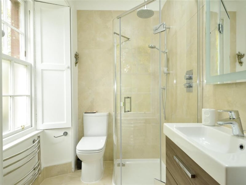 Bedroom 2 en-suite.