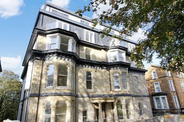 The former Carlton Hotel has been extended to create a prestigious development of 16 quality, modern leasehold apartments.