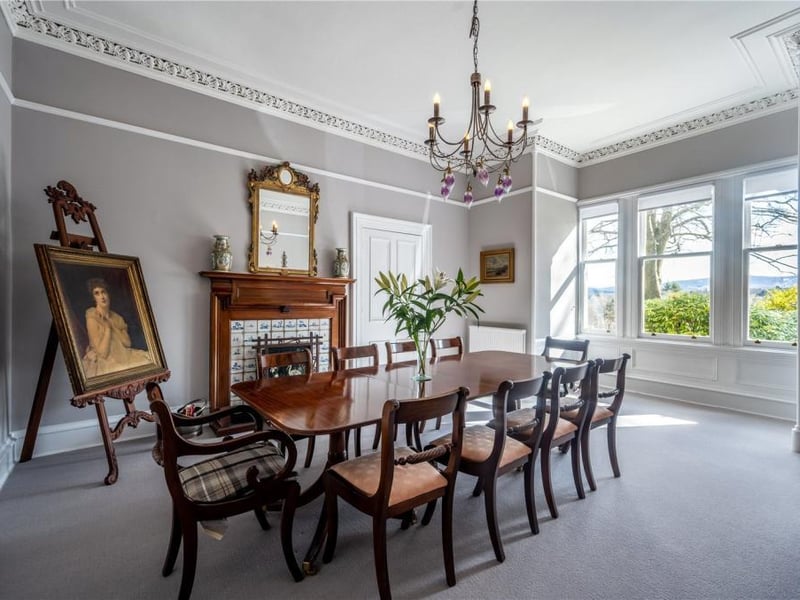 Dining room.