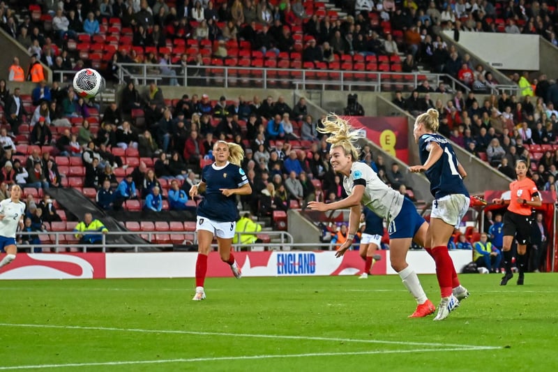 She scored yet another goal with a fantastic header on Friday and we can see Sarina Wiegman utilising her in that 'number 10' role against the Dutch tonight.
