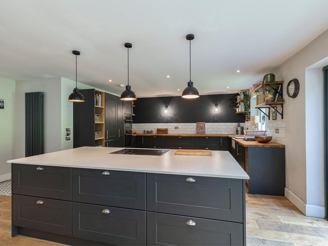 Who doesn't love a kitchen island?