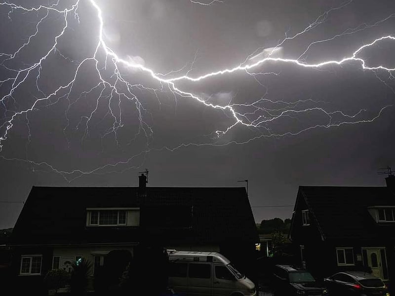 Richard Platts gets a round of applause for this taken in Harworth. The only one he caught from around 150 shots