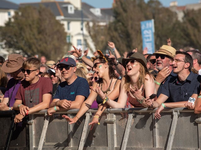The crowd enjoying Starsailor on the Common Stage. Picture: (250819-045)