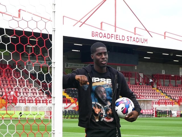 The defender has been snapped up by League Two side Crawley.
