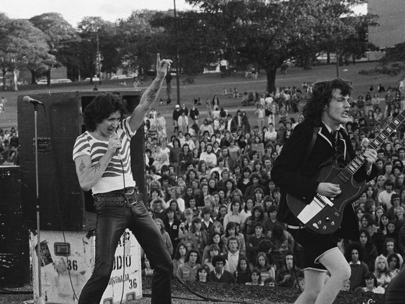 AC/DC lead singer, Bon Scott (seen here with Angus Young in Sydney in 1975) was actually 5'7"