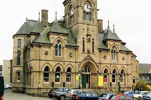 Rounding out our suburban "big hitters," Yeadon Town Hall is a beautiful setting for a concert. Its grand architecture and warm acoustics make it a favourite for those looking for a slightly more "theatrical" live music experience.