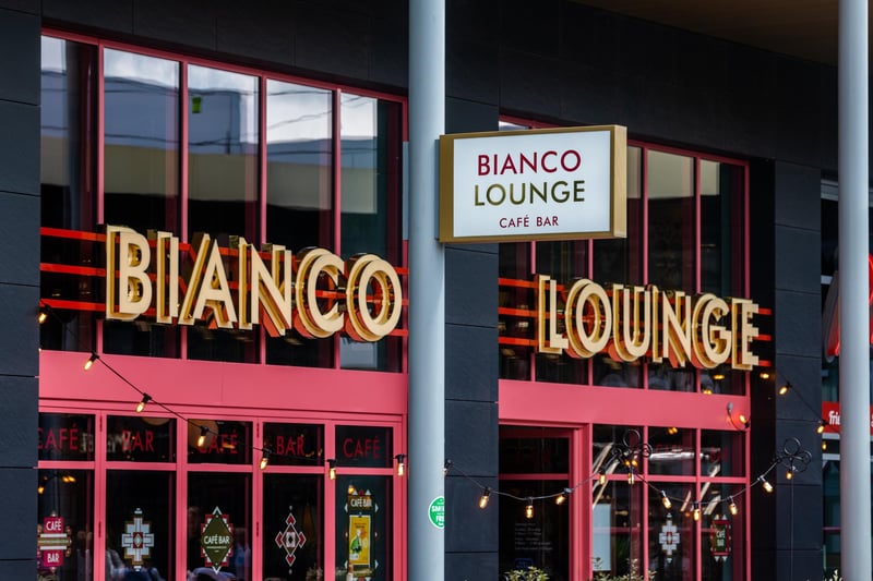 The White Rose Bianco Lounge is rated at 4.3 stars according to Google reviews.