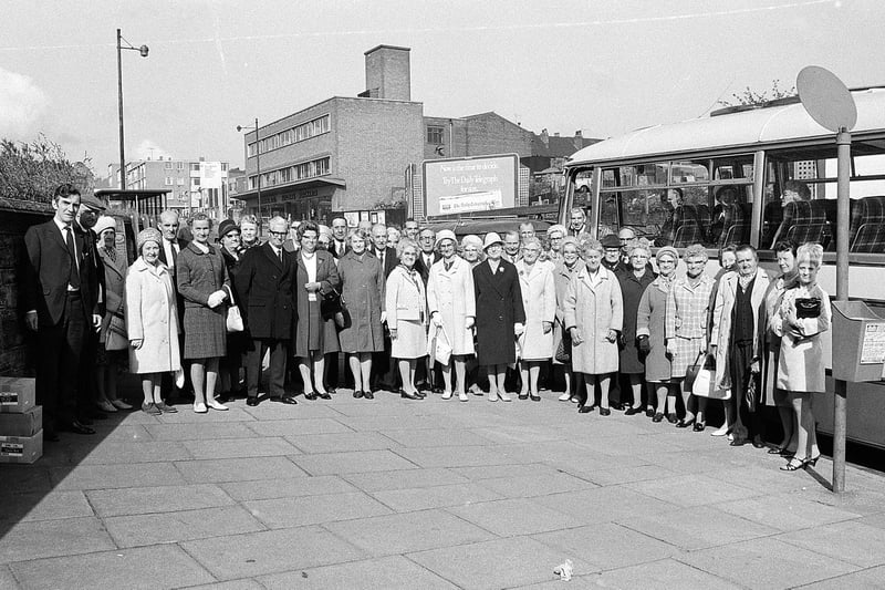 Mansfield Shoe Co pensioners' outing in 1971.