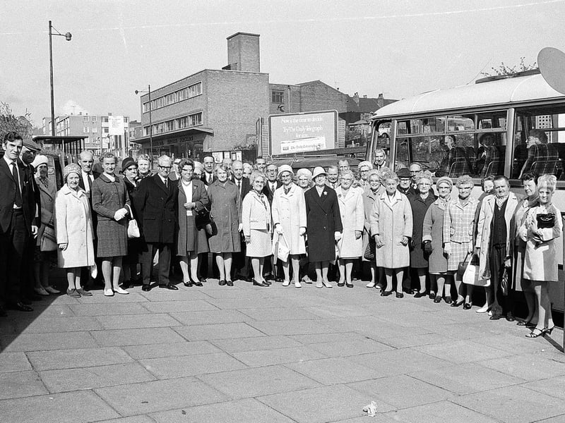 Mansfield Shoe Co pensioners' outing in 1971.