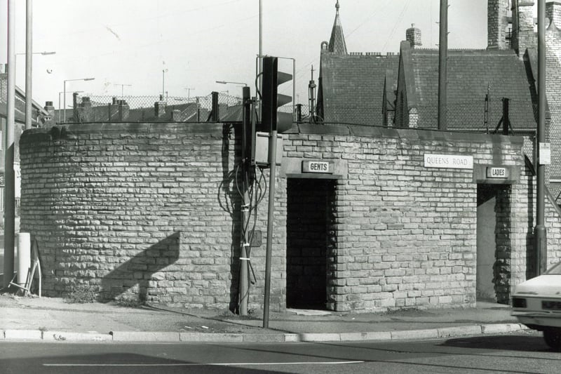 Public toilets at the junction of Queen's Road with London Road in 1988, among many no longer in use