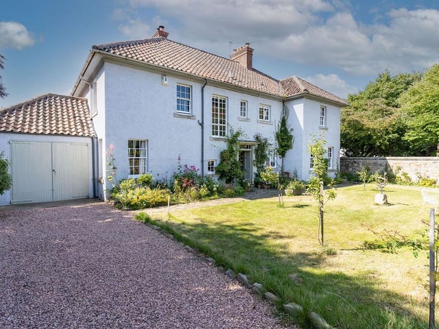 A beautifully presented detached five-bedroom family home on a quiet residential street just 10 minutes walk from the town centre and the Old Course - £35,000 total stay.