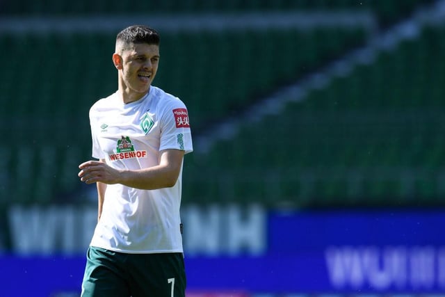 Leeds United and Aston Villa have joined the chase for Werder Bremen star Milot Rashica with RB Leipzig unwilling to meet his £23m asking price. (DeichStube)
