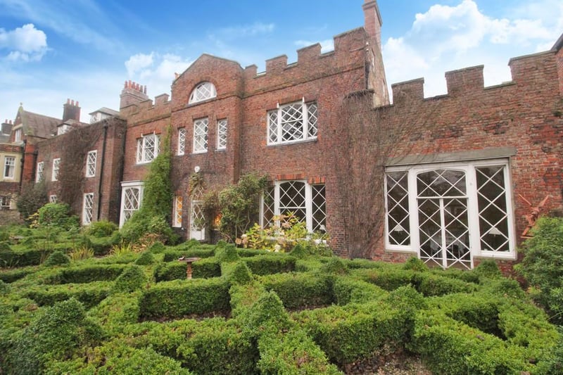 The house is over 200 years old.

Photo: Rightmove