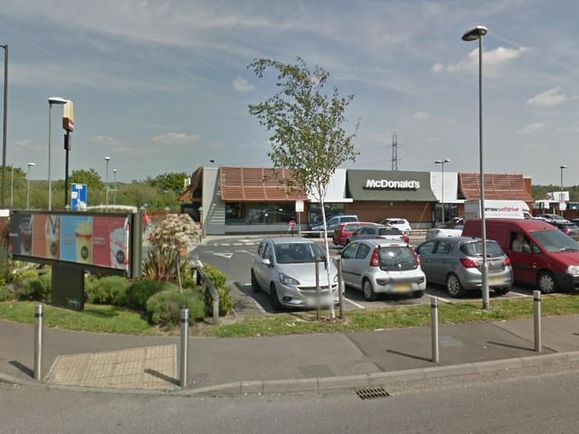 This McDonald's restaurant has a 3.9 star rating on Google based on 1,152 reviews.