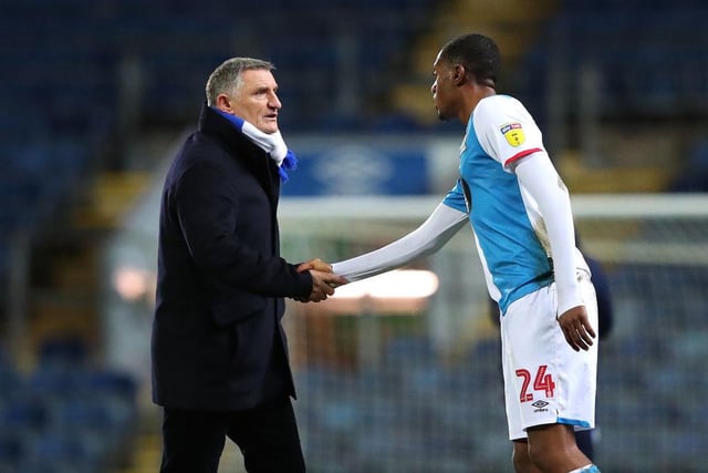 Leeds United are competing against a host of top-flight clubs - including Everton, Leicester, Newcastle, Wolves and Southampton for £20m-rated Man City defender Tosin Adarabioyo. (90min)