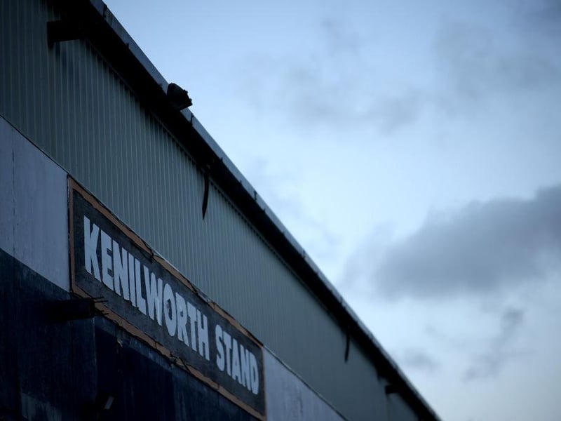 Average attendance at Kenilworth Road is 9,845.