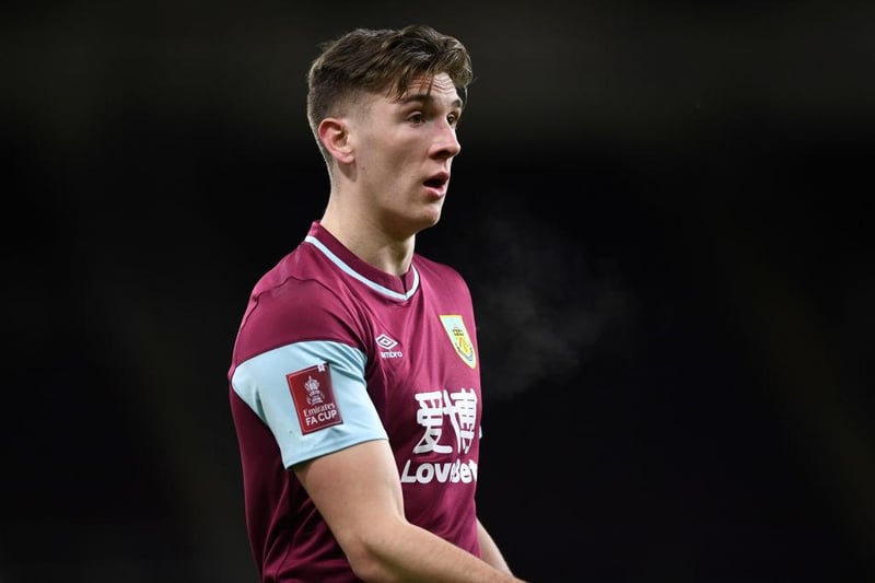 Swansea City have opened talks to sign Burnley defender Jimmy Dunne, with his contract set to expire in the coming days. (Football Insider)