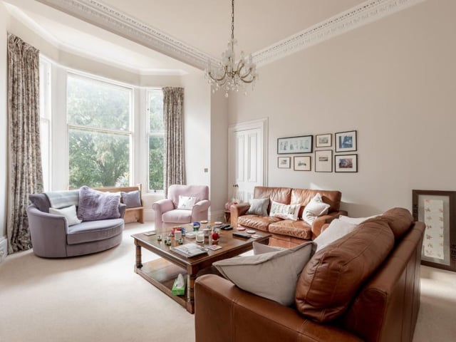Sitting room.
