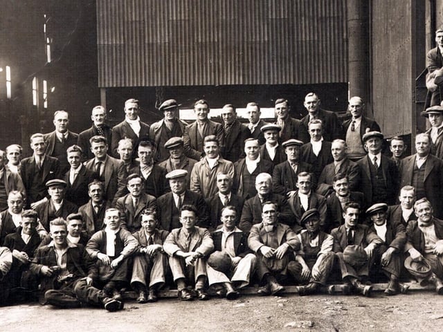 Workmen at Steel, Peech & Tozer