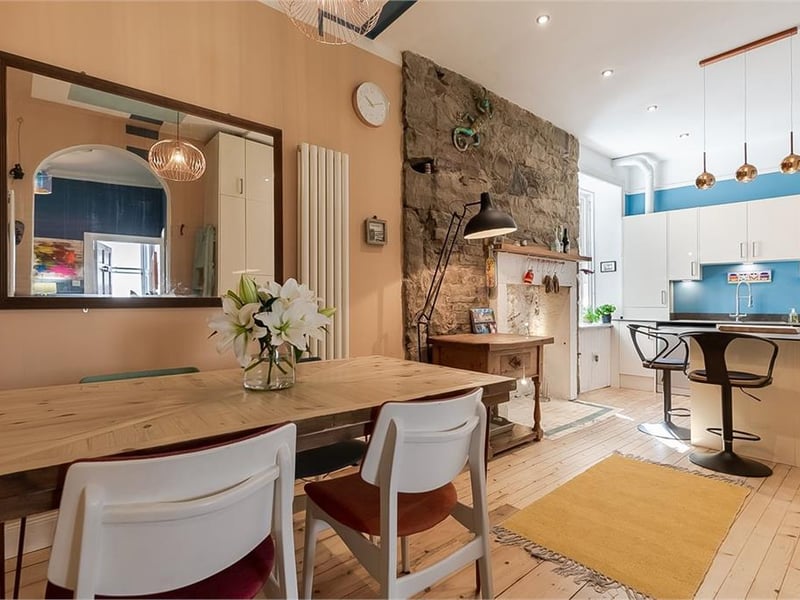 Kitchen / Dining room.