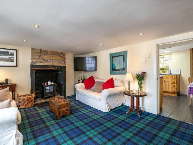 Sitting room.