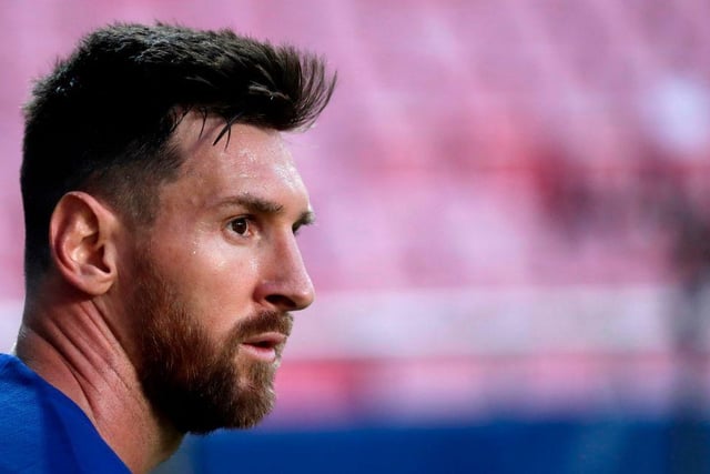 Manchester United and Paris Saint-Germain are in position to sign Lionel Messi after he told Barcelona he wants to leave this summer. (Sport - in Spanish)