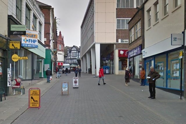 The retail estate of Packers Row commands an average of £873,000 for its properties.
