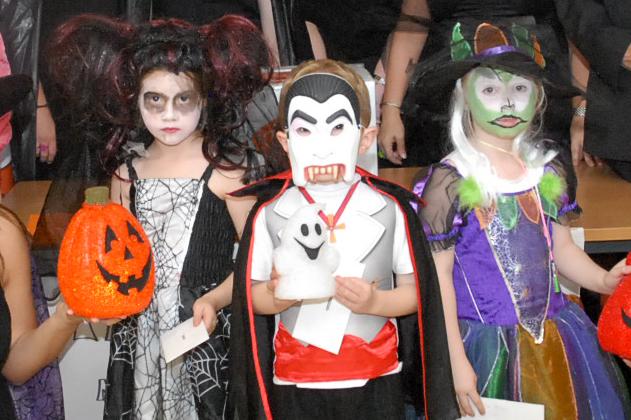 Lauren Coyne, Jack Patterson and Kelly Siddons were winners at the 2007 Halloween ball at Seaview Primary School. Wow what wonderful costumes they had.