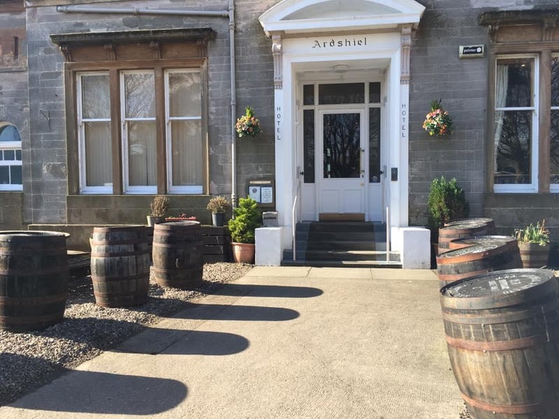 Situated in Campbeltown which was once a thriving Mecca of whisky production, the Ardshiel Hotel was originally built in 1877, for one of the many whisky barons resident in Campbeltown at that time. The hotel’s Usquebaugh Bar and Lounge, which offers a superb choice of over 200 malt whiskies including a fine selection of Springbank, Cadenhead, and Islay malts, is the place to go for whisky lovers.