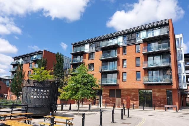 This two bedroom apartment in Kelham Square, Kelham Island, is for sale at £200,000. It has a large south facing balcony with views over the city.