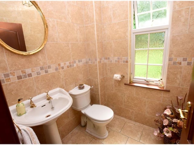 Ground floor WC.