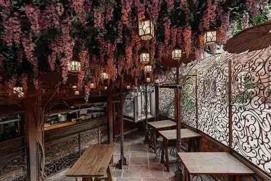 The Botanist, in Trinity Leeds, has a rating of 4.3 stars from 1,695 Google reviews. A customer at the Botanist said: “Would recommend everyone to visit. A beautiful place for quality dining. Stylish design and lovely atmosphere.” 