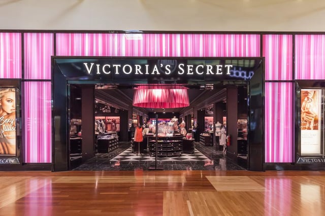 At Victoria’s Secret, a seasonal associate will be expected to assist in a number of areas in the store, including serving customers at the till, replenishing stock and cleaning the store. The rate of pay is not advertised alongside the job. You can apply via https://rb.gy/vrtafx