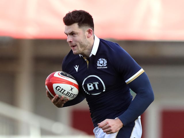 Try-saving intervention in the first half to deny Virimi Vakatawa. Has little opportunity to pose a threat in attack. 6