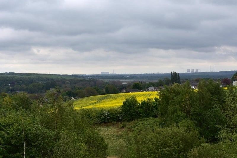 Providing a peaceful spot away from the centre of Leeds, this 2.8 mile circular loop of Rothwell Country Park is a popular haunt among walkers and runners, and is well suited for families with little ones as it is relatively short and flat.