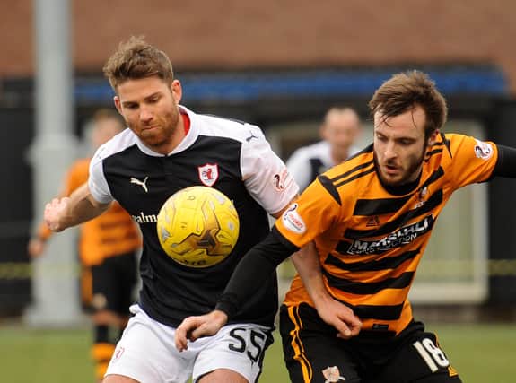 Craig Barr in action against Alloa in 2016 (Pic: Fife Photo Agency)