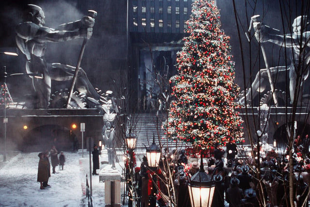 Look, how good or bad a movie is will always be subjective, but this writer thinks Batman Returns is far and wide the best Christmas movie of all time. Danny DeVito as The Penguin, set during the festive season and Batman. Merry Christmas indeed!