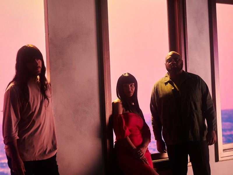 Known for their mesmerizing instrumental grooves that blend funk, soul, and psychedelic rock, Khruangbin have UK dates sandwiching the Leeds and Reading weekend, playing in London on August 15th and Halifax on August 24th. Could they carve out some time to treat festival-goers to a secret set of their unique, worldly sounds?