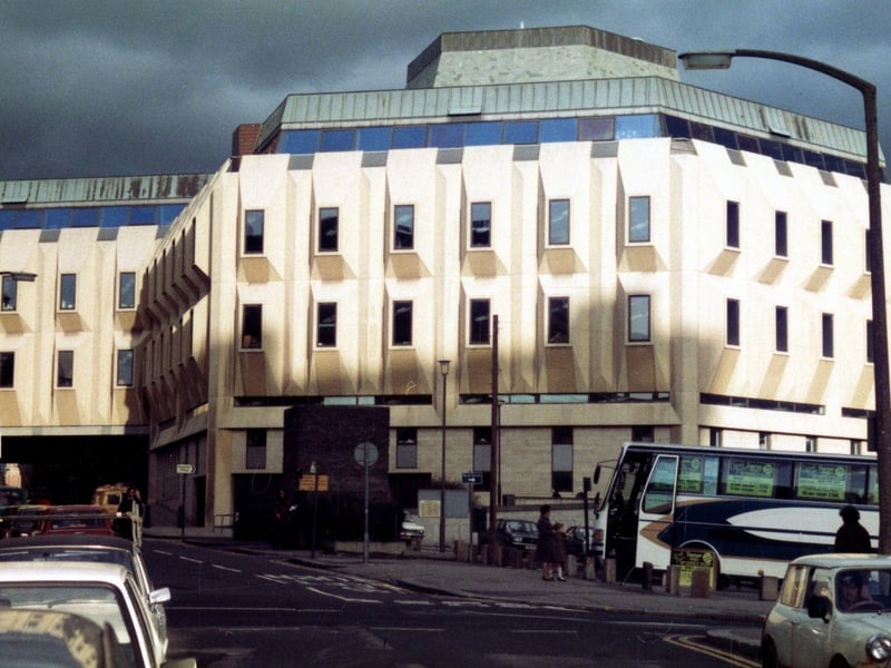 Town Hall extension (often referred to as The Egg Box), from Norfolk Street – Oct 1982