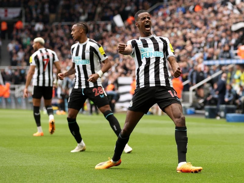 On for Longstaff 74: Showed sensational ball control to set up Jacob Murphy for Newcastle’s fourth.