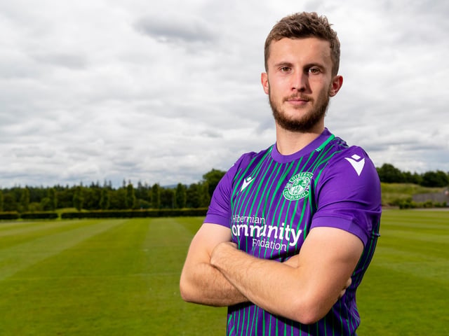 It is fair to assume Tom James’ time at Hibs is coming to an end. Back in June it was revealed opportunities for the player would be restricted. A return to English football would not surprise.