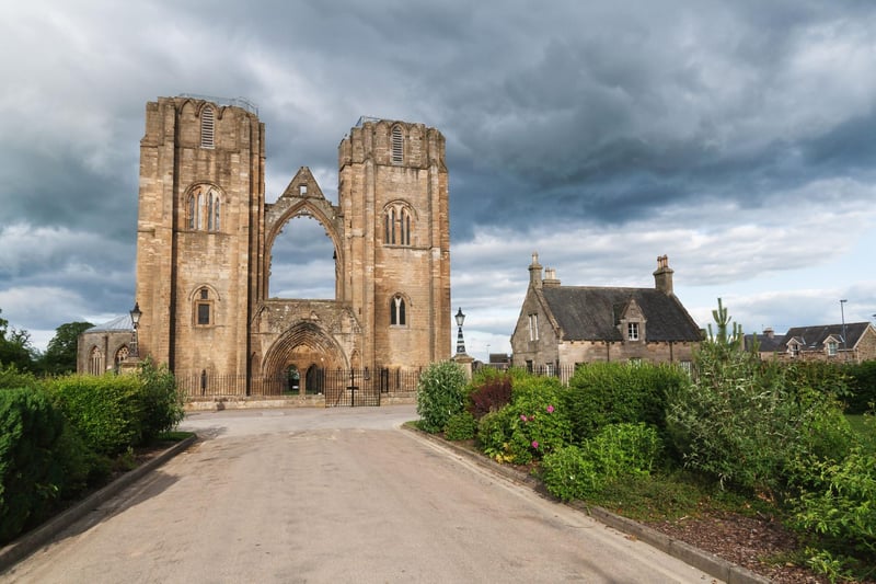 Elgin's photogenic Victorian streets contain an array of independent shops, pubs and cafes, and provides a great base for exploring Moray. Attractions include Moray Cathedral and the wonderfully old-fashioned (in the best way) Yeadons Bookseller and Stationers.